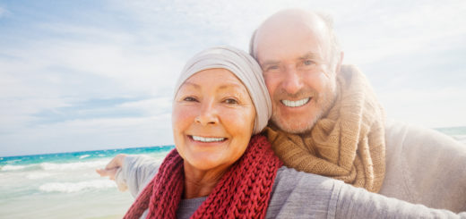 Der Vorsorgeverkauf ist ideal für diese beiden glücklichen Senioren